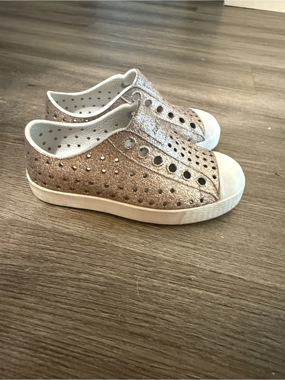 Native Shoes slip water
